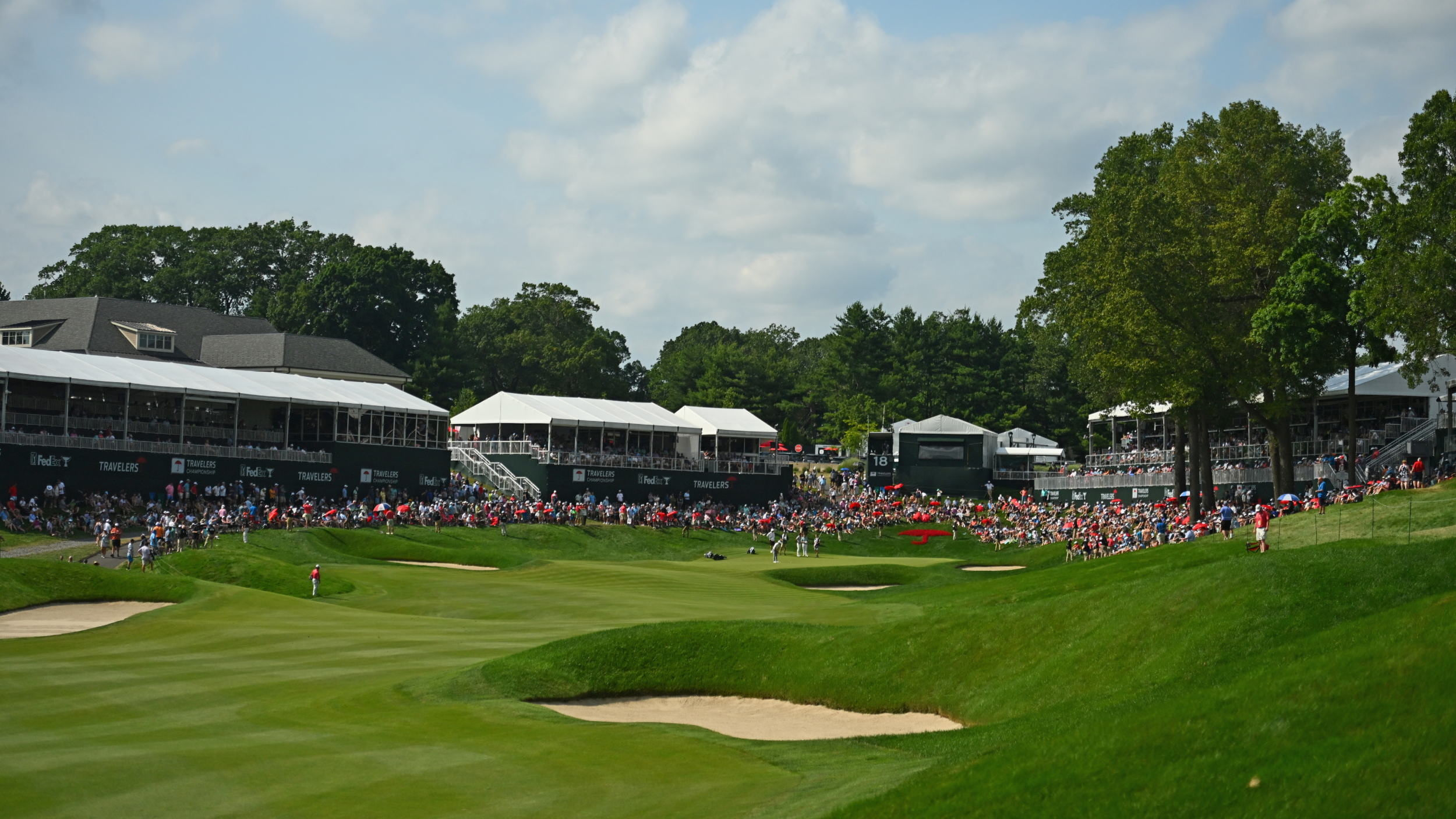The 18th at TPC River Highlands