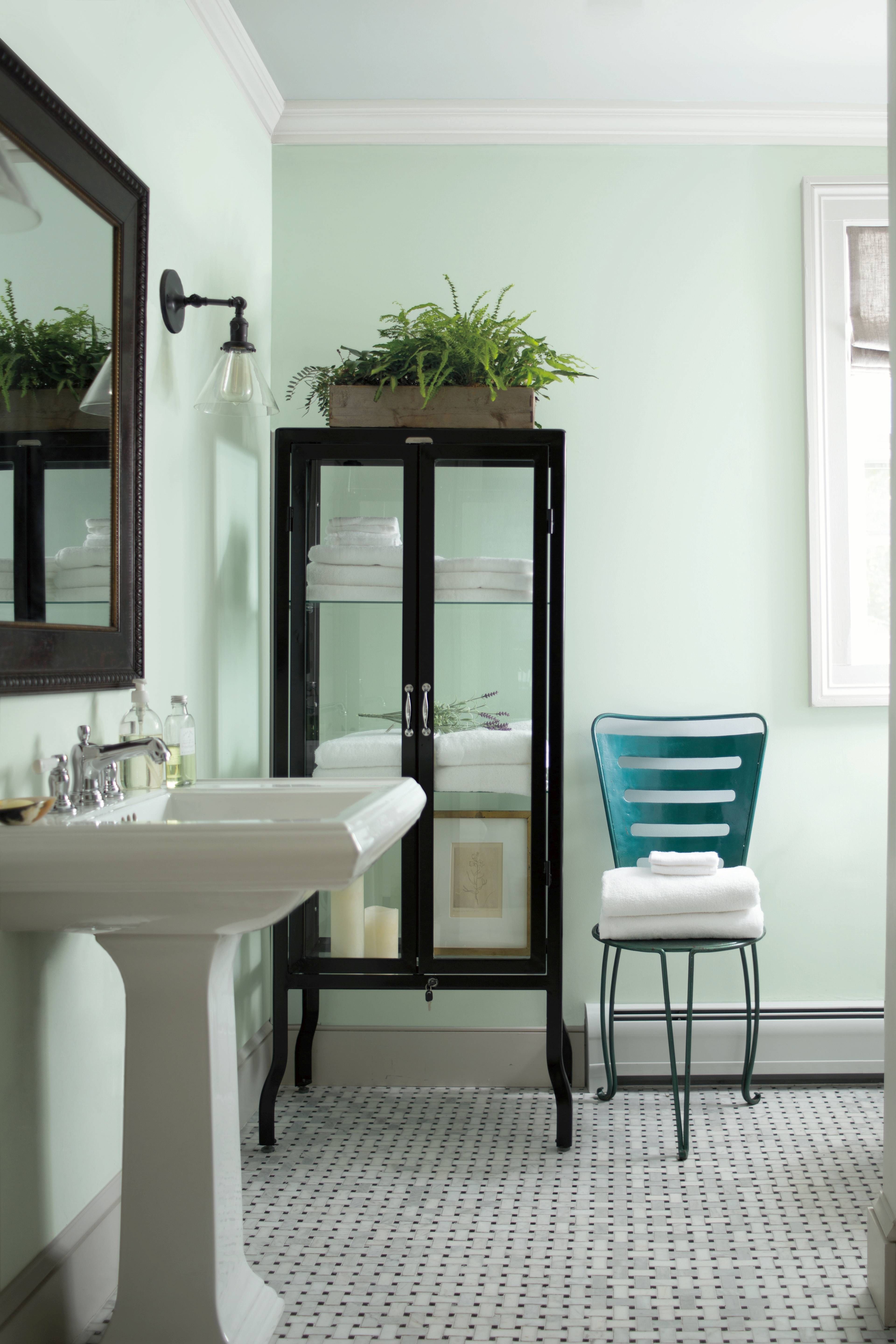 Green bathroom ideas