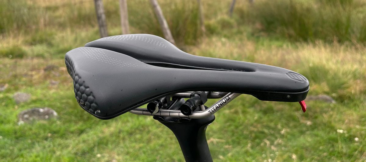 ERE Research Tenaci TT saddle