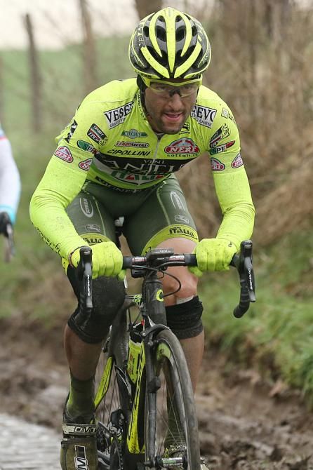 Oscar Gatto (Farnese Vini) rode his knicks off in Dwars door Vlaanderen