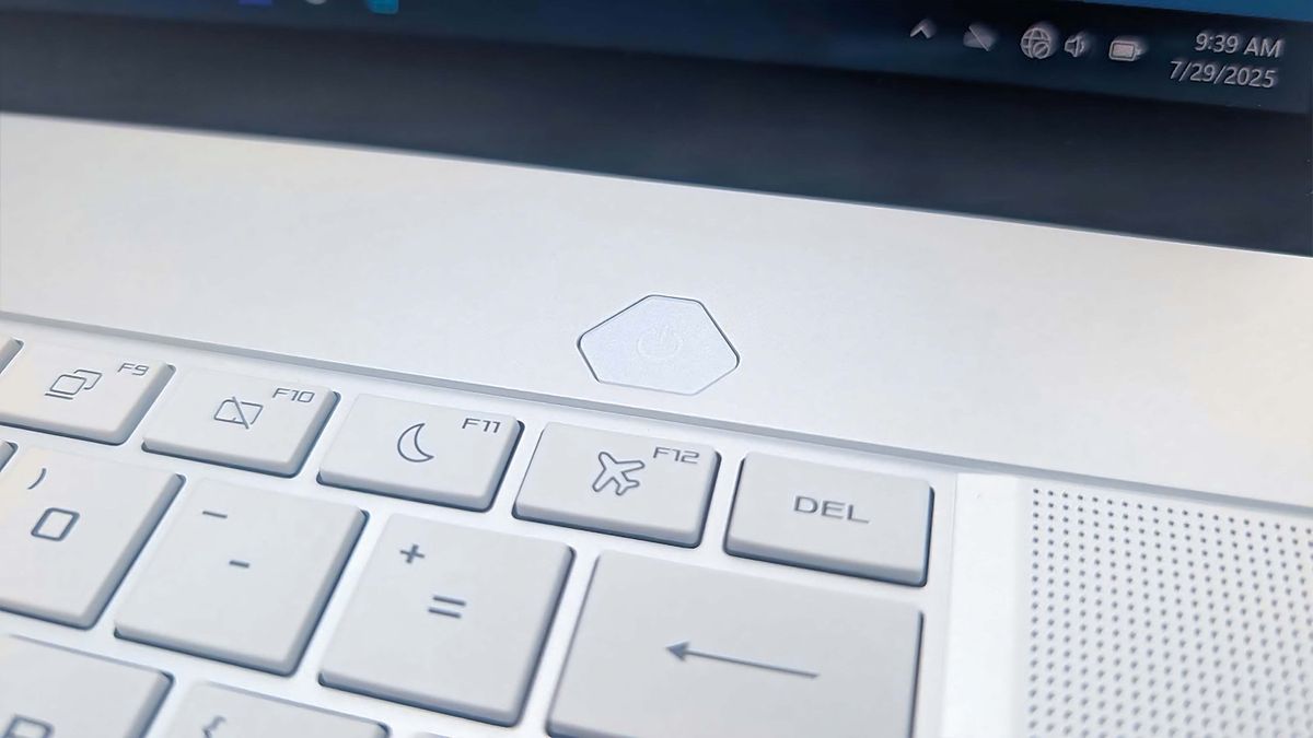 Closeup of the power button on the ASUS ROG Zephyrus G16 (GU605C, 2025).