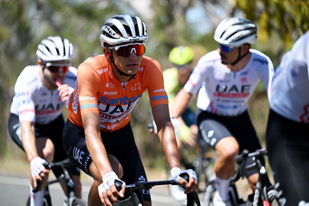 GC leader Isaac del Toro is surrounded by his UAE Team Emirates teammates