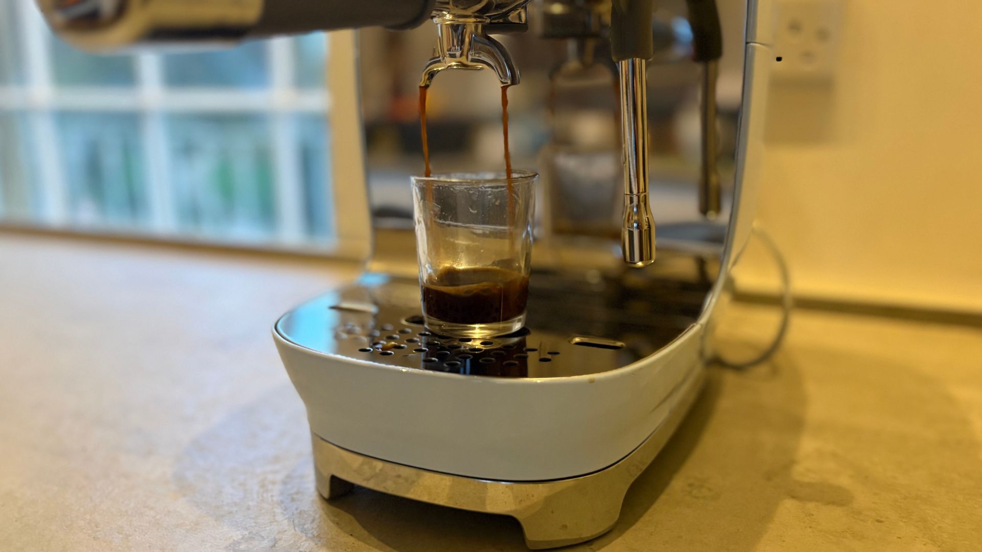 Testing the Smeg Espresso and Cold Brew Coffee Machine