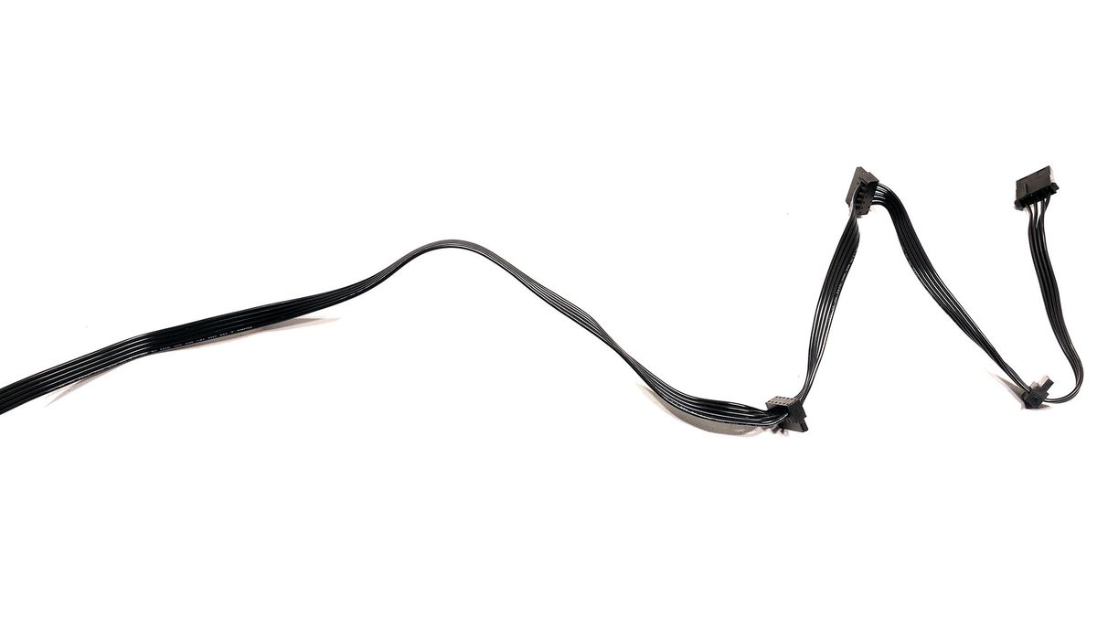 XPG Pylon 650