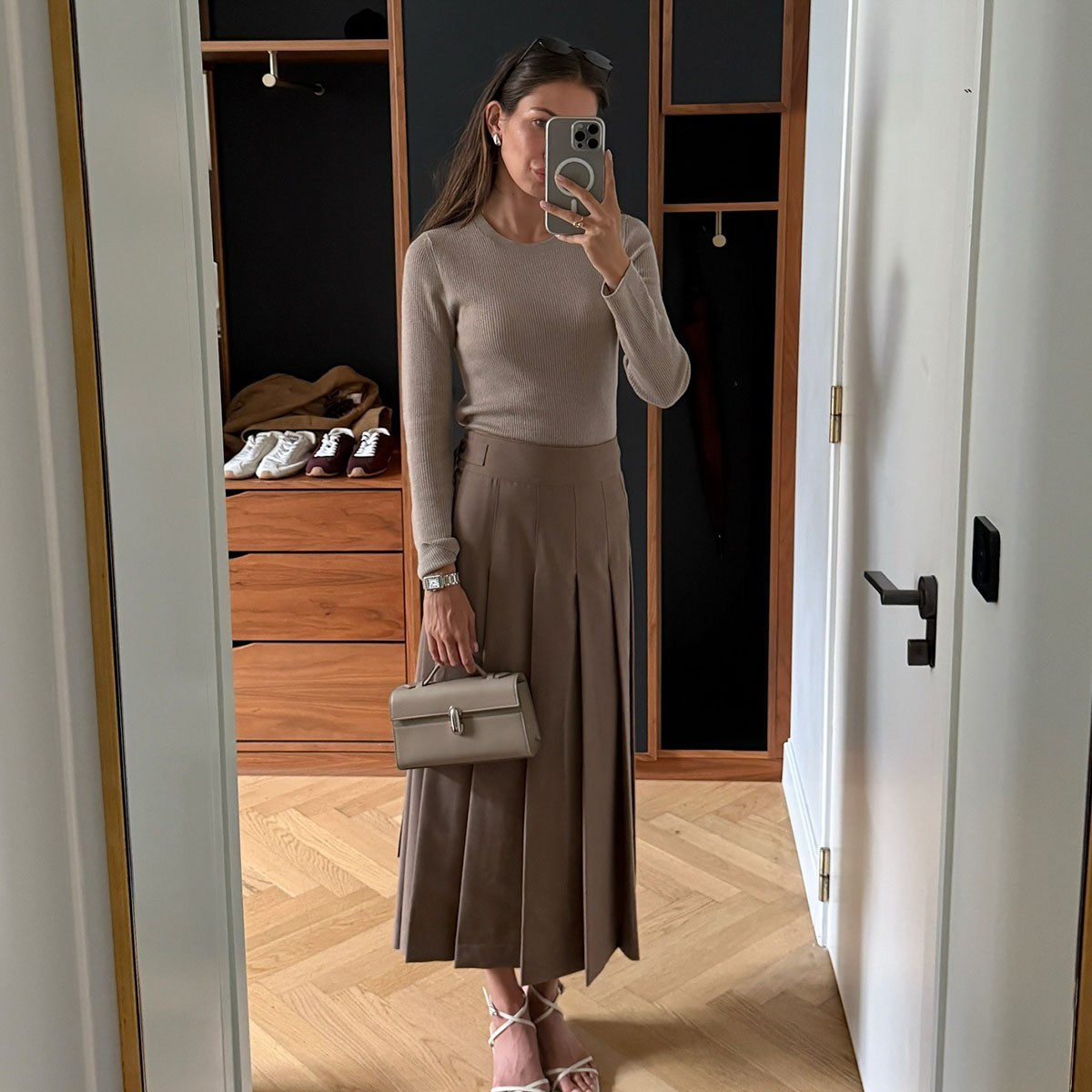 Skirt outfit