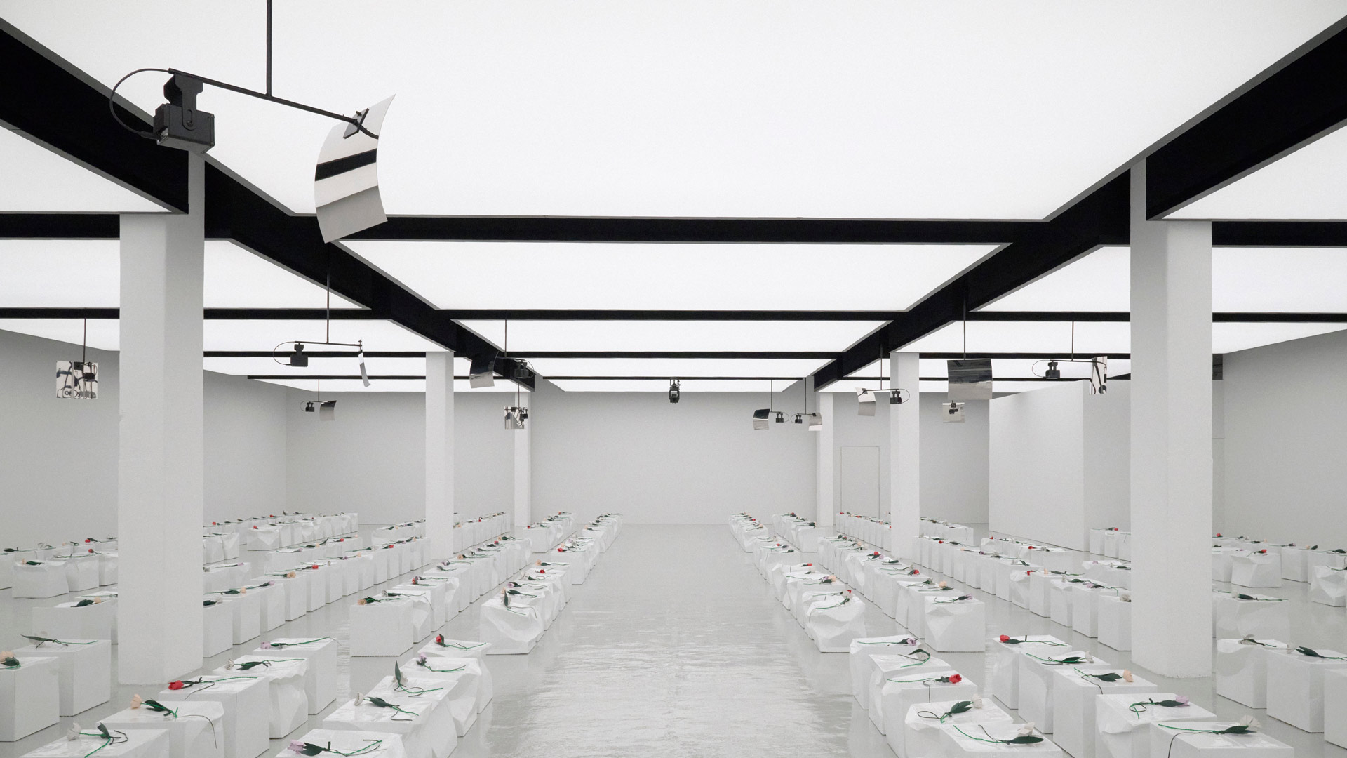 Bottega Veneta S/S 2027 runway show by Louise Trotter at Milan FashioN Week