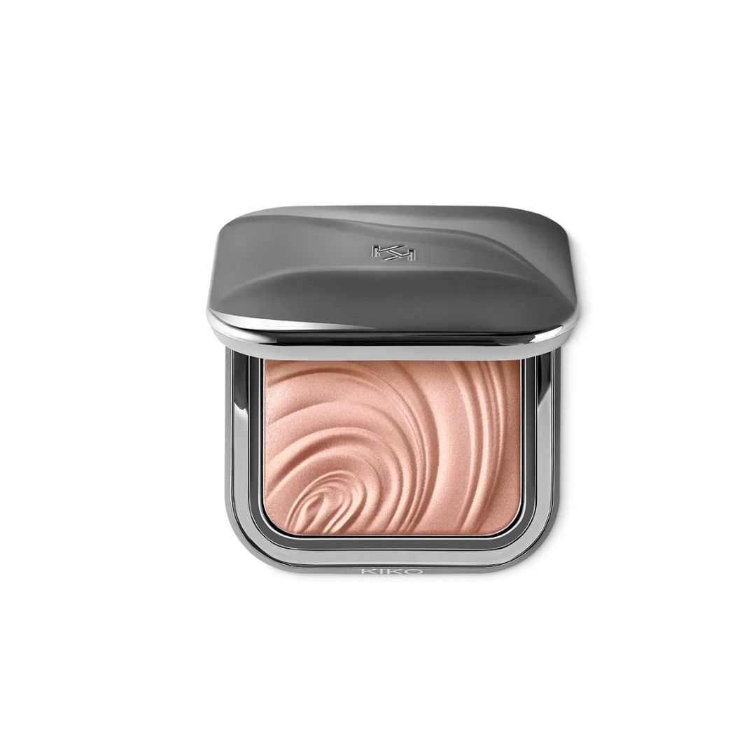 a packshot of kiko milano highlighter