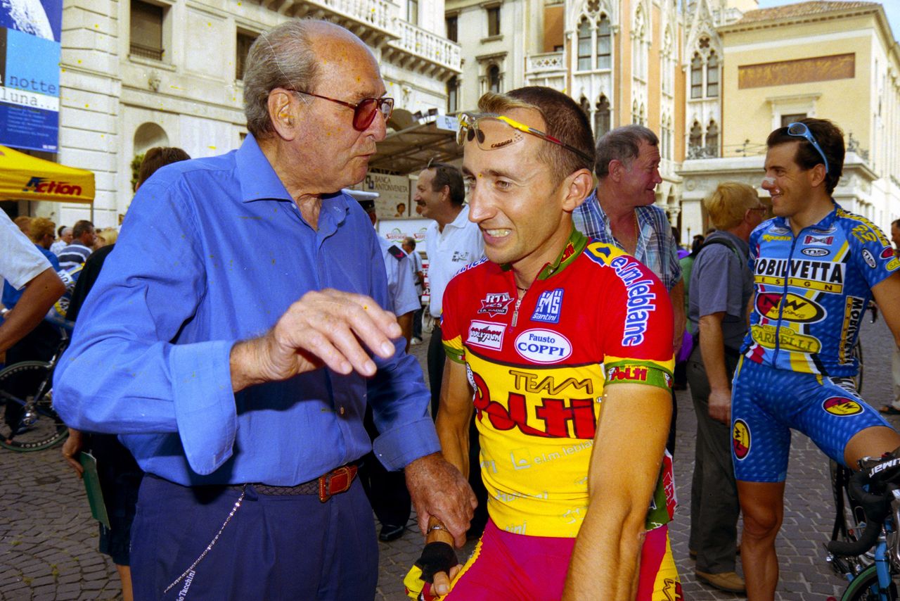 Rebellin with Alfredo Martini before his second successive Giro del Veneto win in 1999.