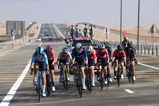 Elisa Longo Borghini leads the echelon-torn peloton at UAE Tour Women