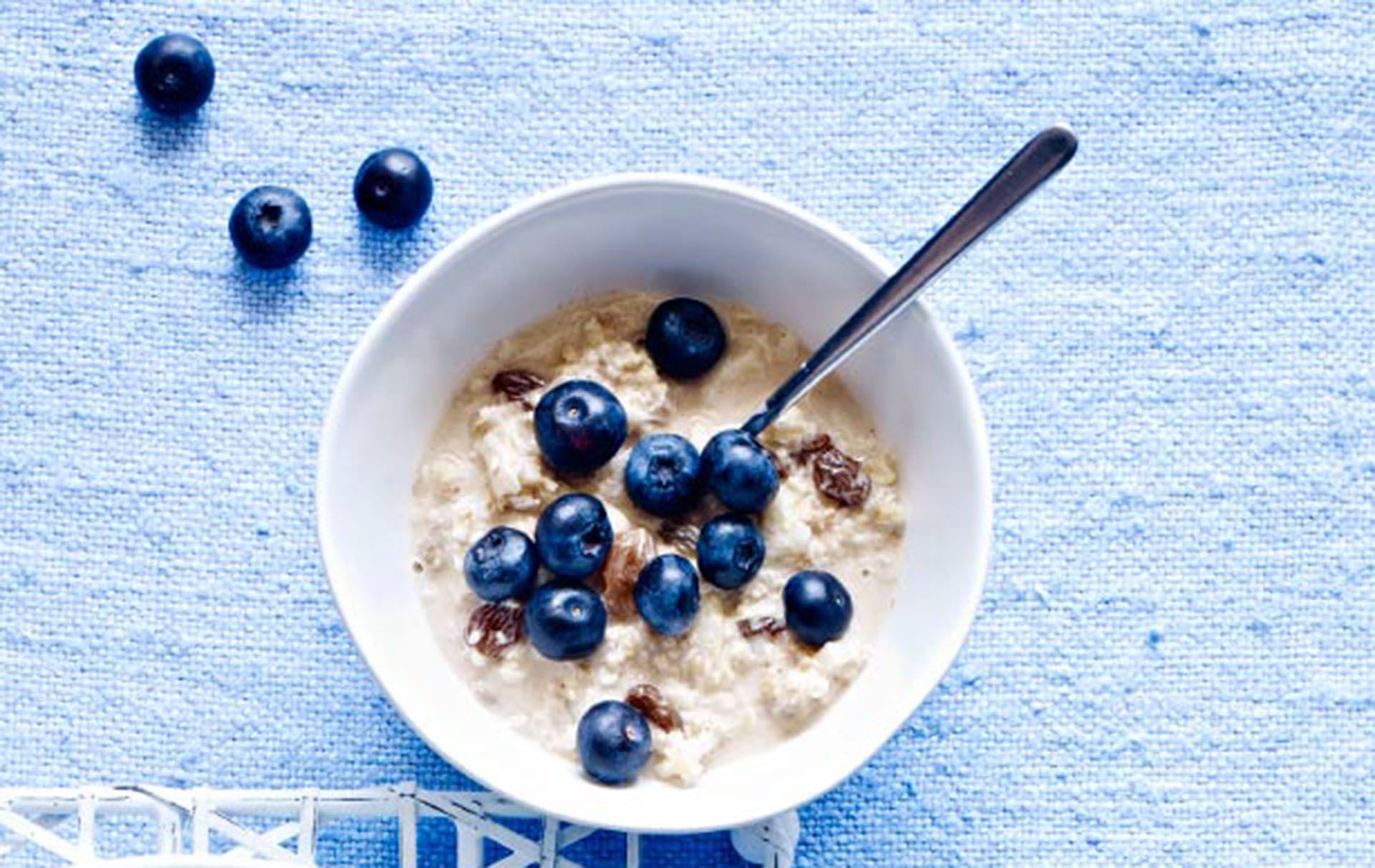 Blueberry Bircher muesli recipe