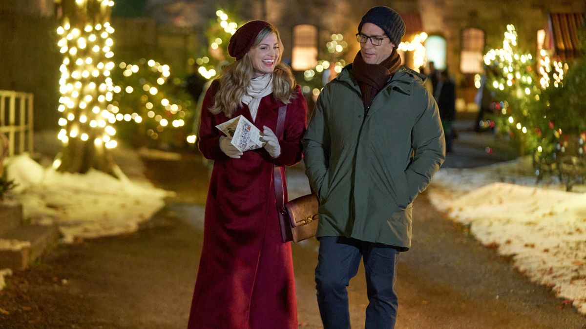 Brooke D&#039;Orsay, Will Kemp walk together on a snowy path in A Not So Royal Christmas