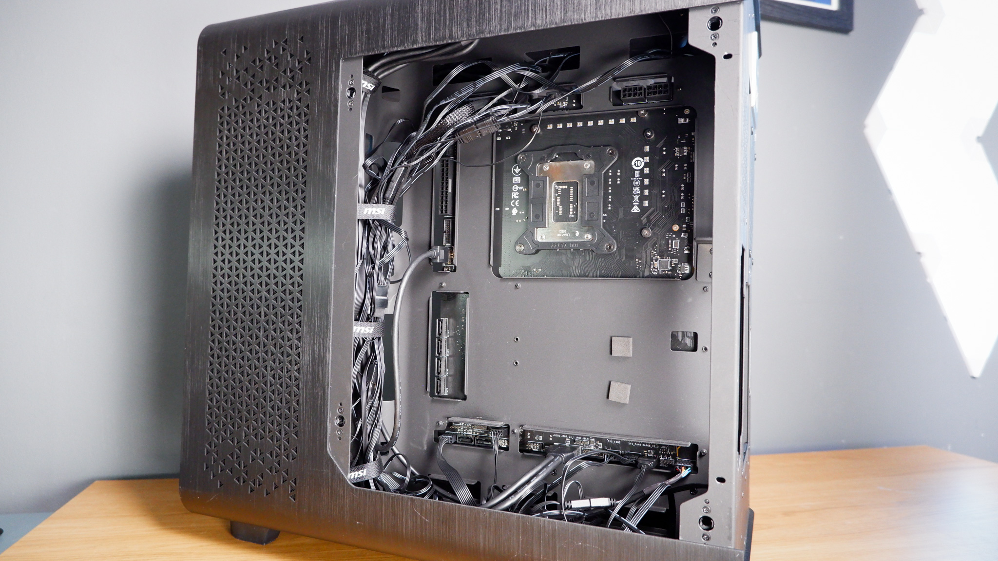 A gaming PC using MSI's Back-Connect 'Project Zero' components to create a nearly cable-free design.