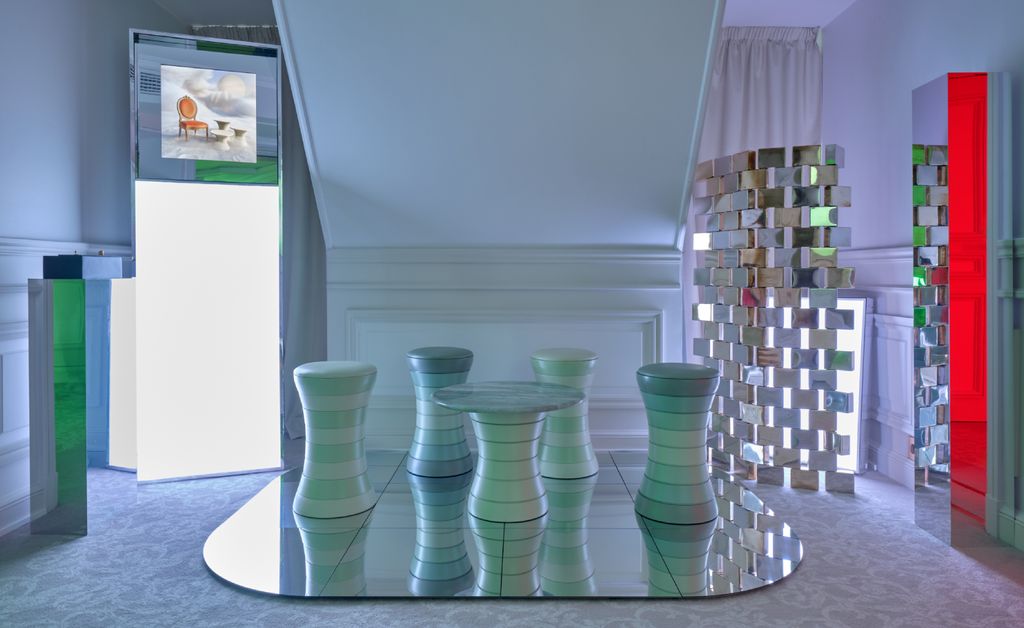 Suite 1835 Le Meurice Paris: o novo luxo é dormir dentro de uma instalação de arte
