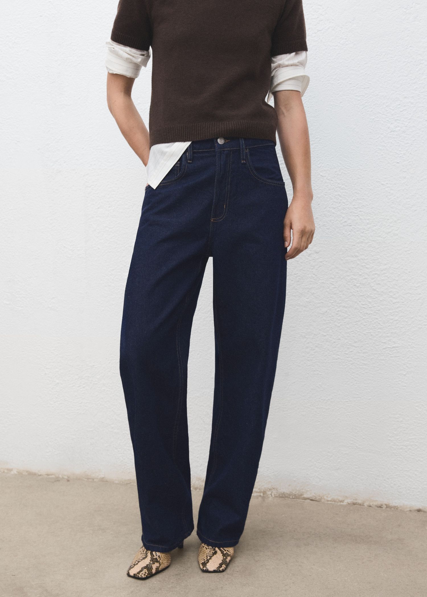 High-Waisted Barrel Jeans - Women | Mango Usa
