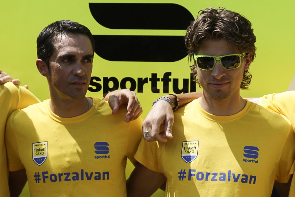 Tinkoff Saxo riders show their support for Ivan Basso
