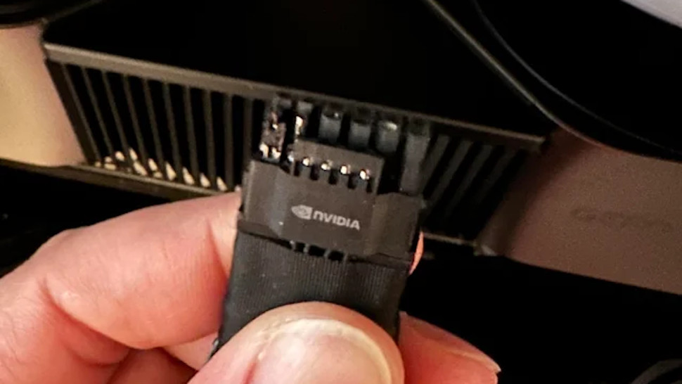 Nvidia RTX 4090 melted adapter cable