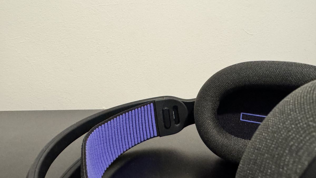 Logitech G522 Lightspeed gaming headset