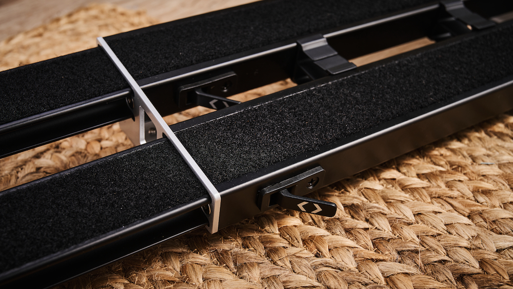 Close up of the D’Addario XPND 1 quick release mechanism