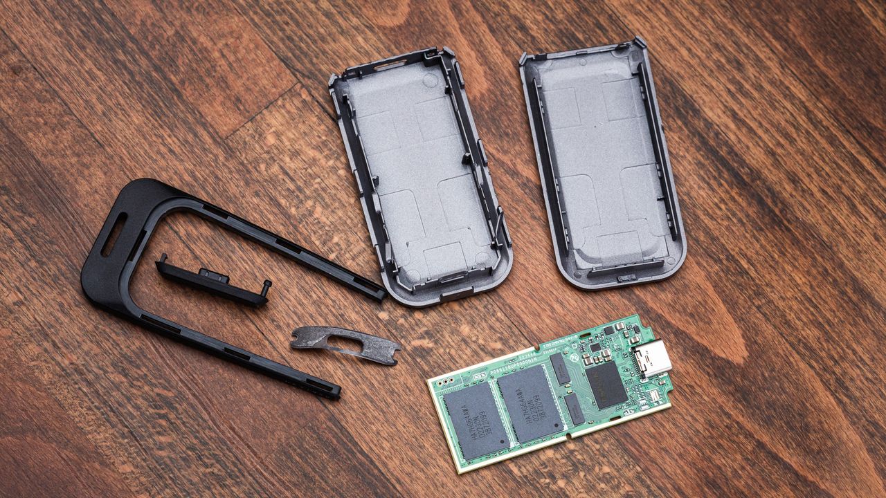 Corsair EX100U SSD