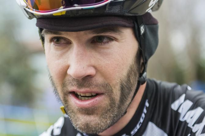 Geoff Kabush rode a smart tactical race to win