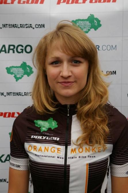 Mariske Strauss (Orange Monkey)