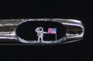 Artist Willard Wigan