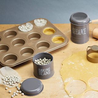 ceramic baking beans with steel container