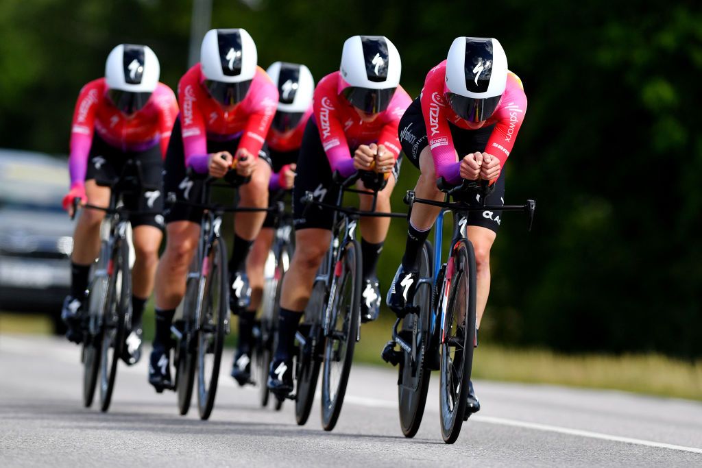 VARGARDA SWEDEN AUGUST 06 Christine Majerus of Luxembourg and Team SD Worx sprint during 15th Postnord Vrgrda WestSweden TTT a 356km team time trial from Vargarda to Vargarda UCIWWT VargardaCycling on August 06 2022 in Vargarda Sweden Photo by Luc ClaessenGetty Images
