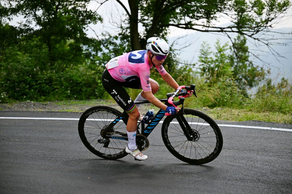 CERES ITALY JULY 04 Annemiek Van Vleuten of The Netherlands and Movistar Team Pink Leader Jersey competes in the chase group during the 34th Giro dItalia Donne 2023 Stage 5 a 1056km stage from Salassa to Ceres UCIWWT on July 04 2023 in Ceres Italy Photo by Dario BelingheriGetty Images