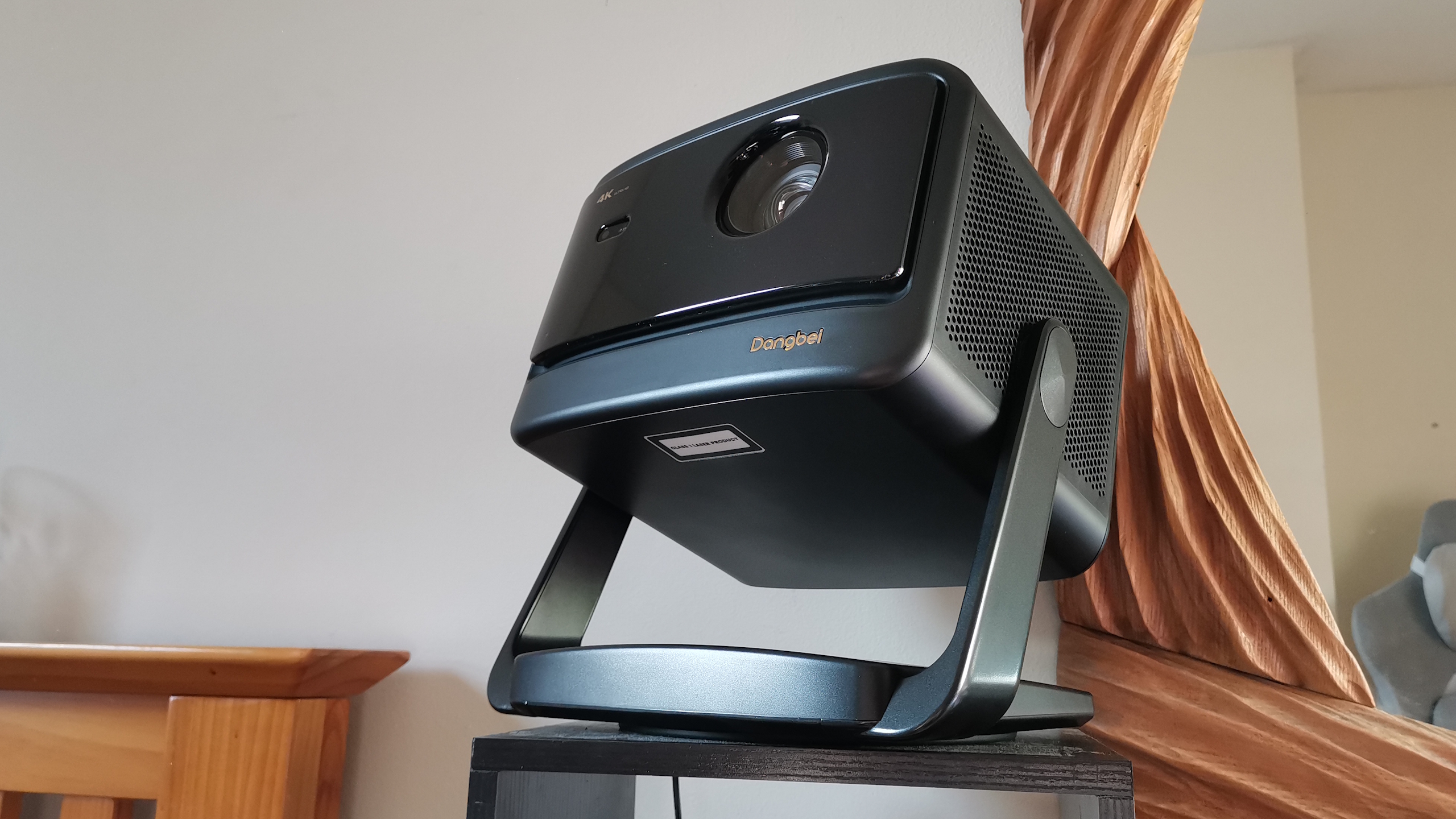 DangBei DBOX02 Pro 4K projector