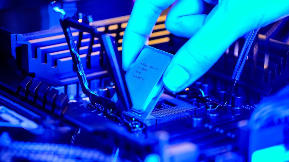 AMD Takes Jab at Intel Over LGA1700 Platform Longevity | Tom's Hardware