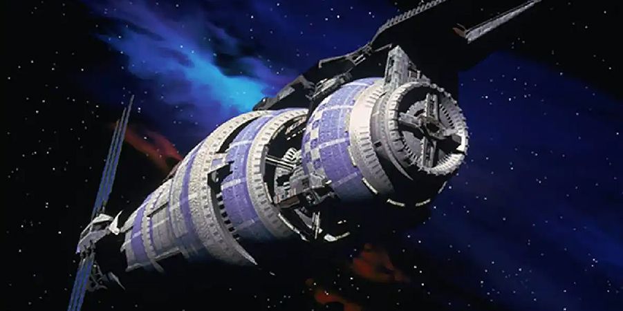 Babylon 5 was 8 kilometers long and located next to a strategically important wormhole-like &#039;&quot;jump gate.&quot;