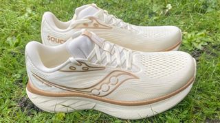 the Saucony Ride 18 in the Vanilla colorway