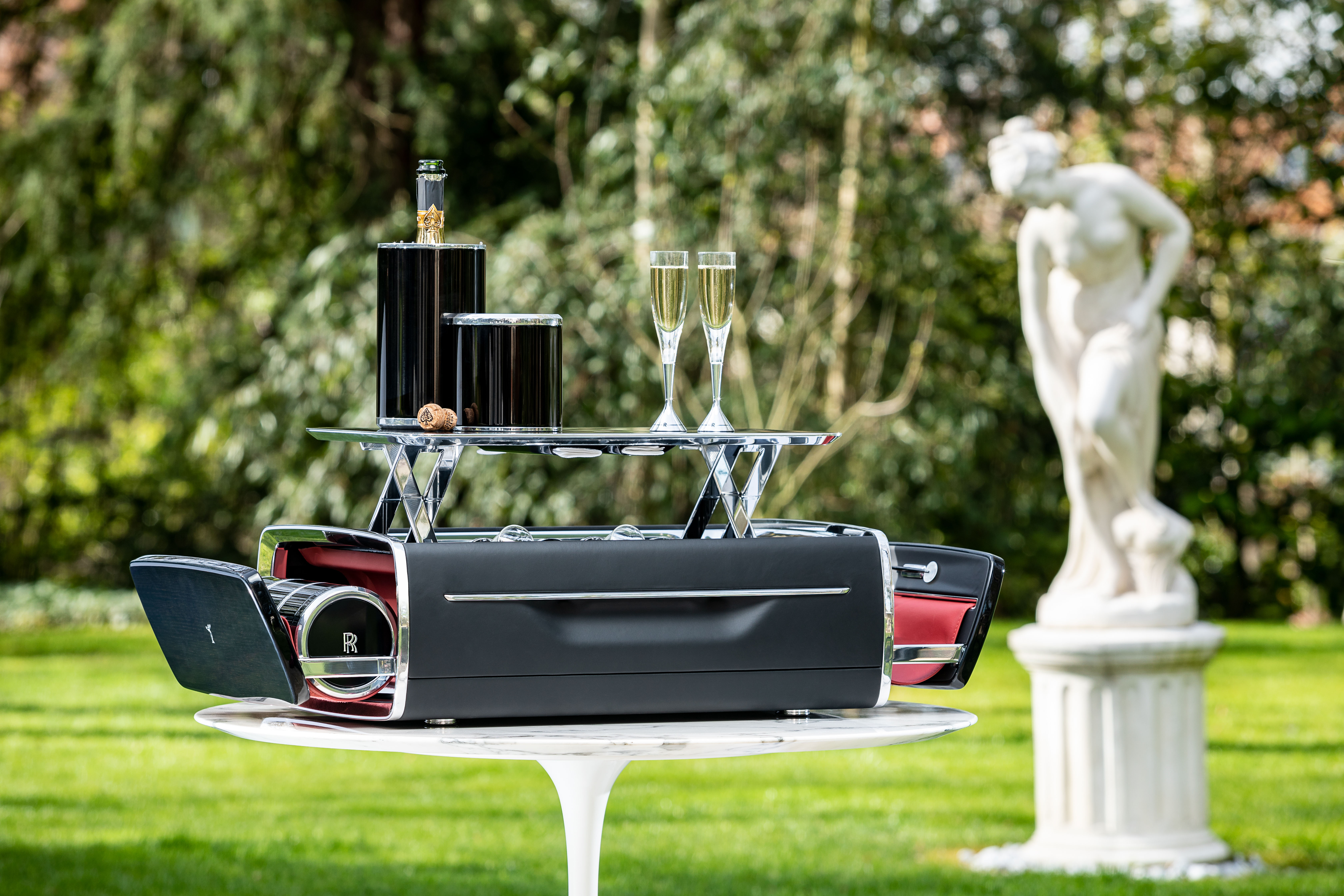 The Rolls-Royce Champagne Chest - al fresco. Image courtesy Rolls-Royce Motor Cars