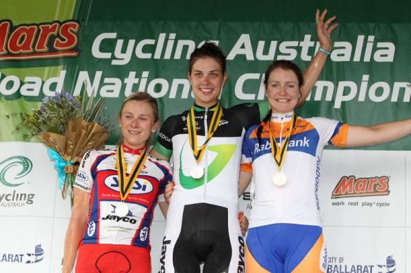 Annette Edmondson (SASI), Melissa Hoskins (GreenEDGE) and Lauren Kitchen (Rabobank Cycling Team) on the U23 podium.