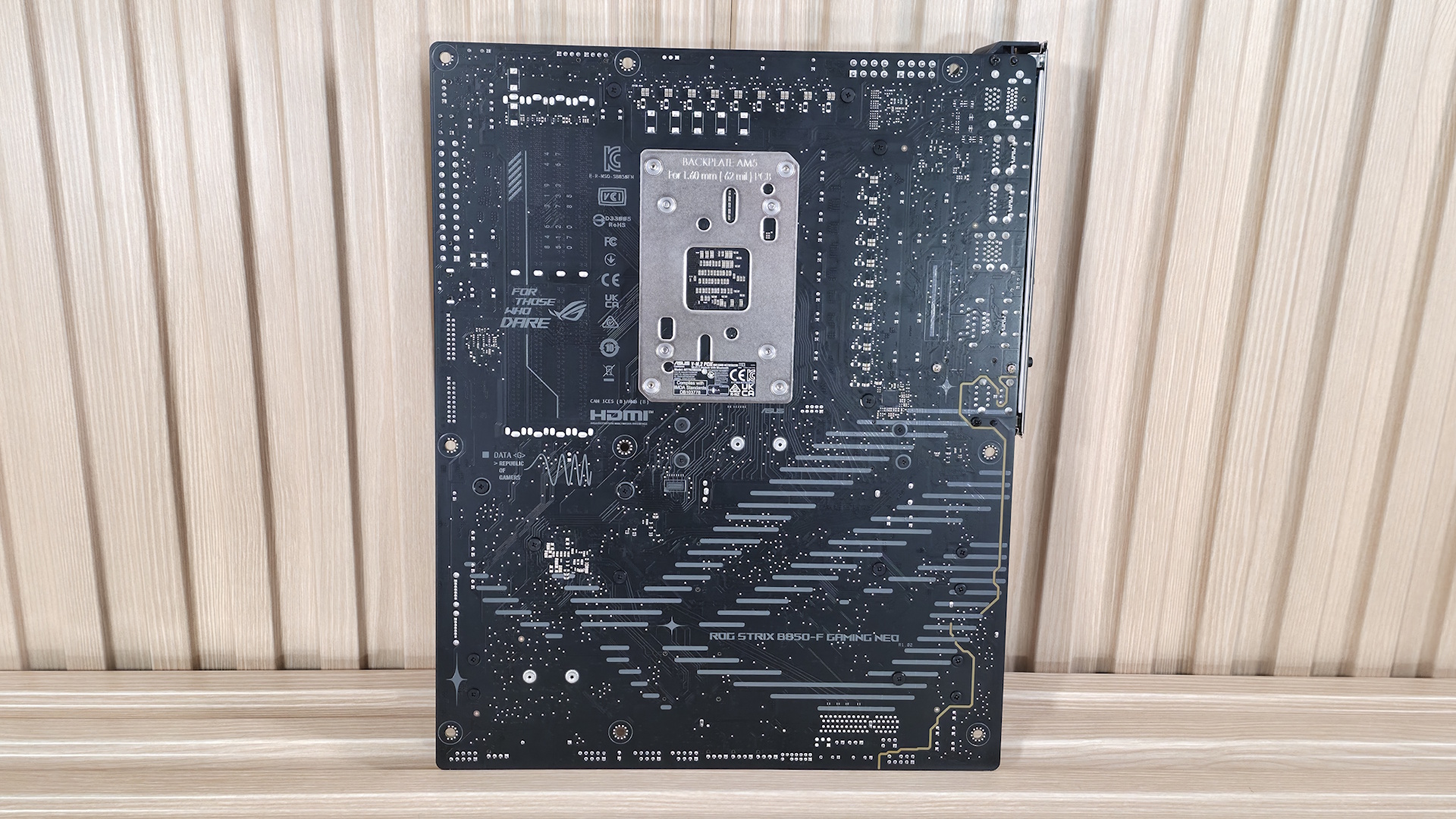 Asus ROG Strix B850-F Gaming Wifi Neo - Board images