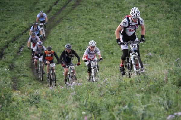 Team Trek Barrie (327) leads a group of riders up the climb out of Anchor D Ranch.