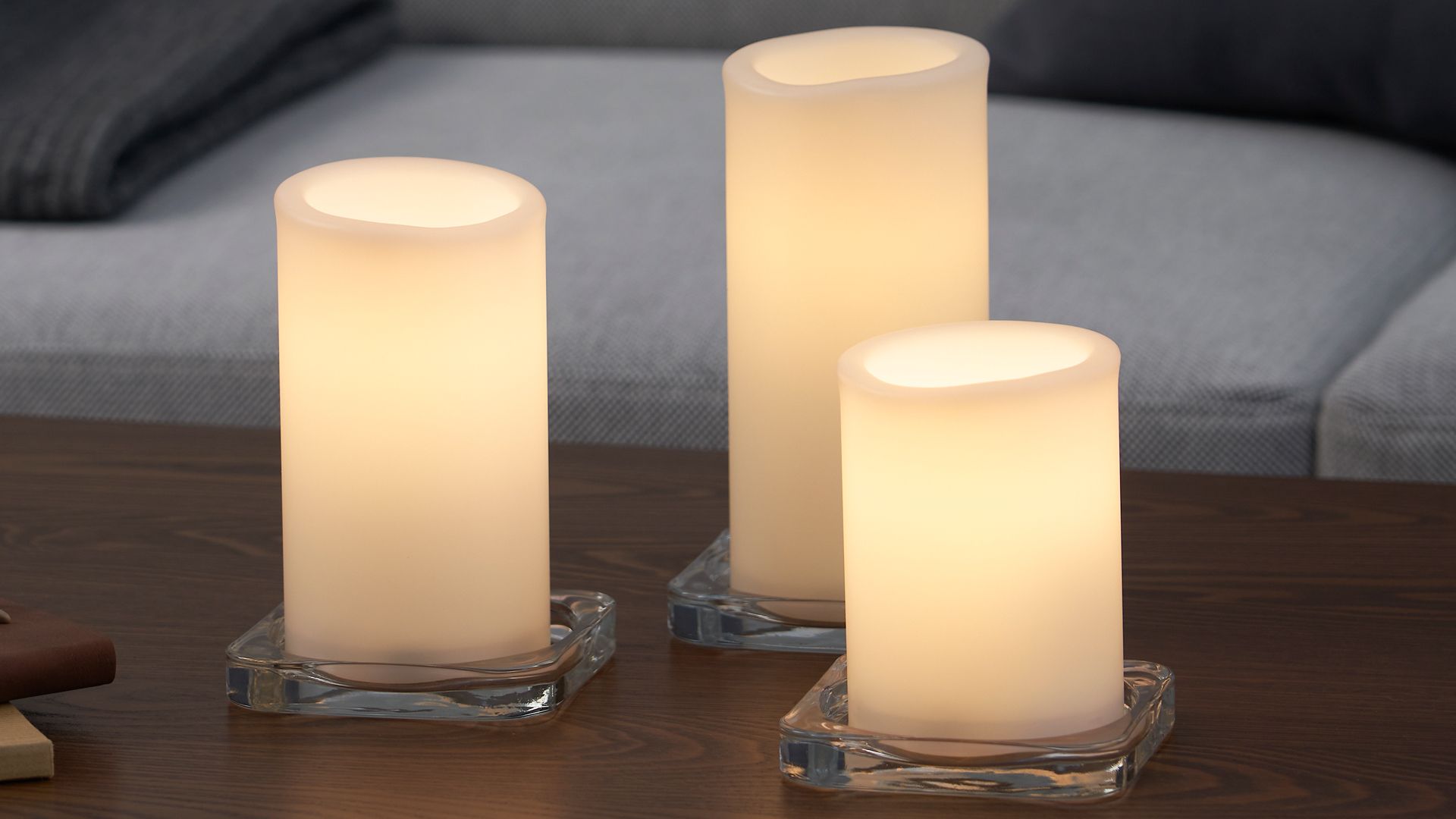 Realistic burnt down best flameless candles on coffee table
