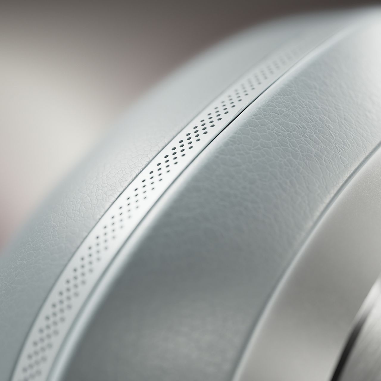 Bowers &amp; Wilkins Px8 S2 in Pearl Blue