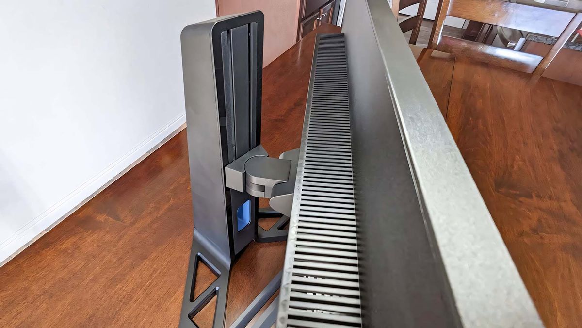 Lenovo Legion Y25-30 adjustable base height.
