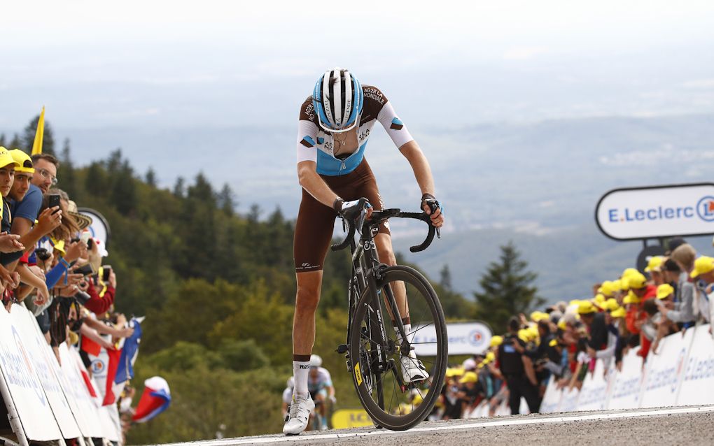 Romain Bardet deals with a mechanical issue on the finish line of stage 6 at the Tour de France
