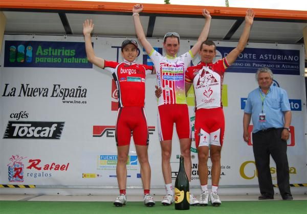 The podium of the Subida al Naranco.