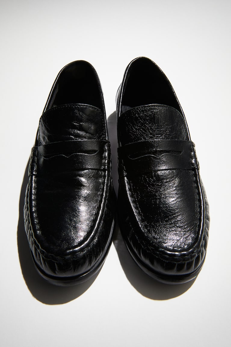 Leather sneakers