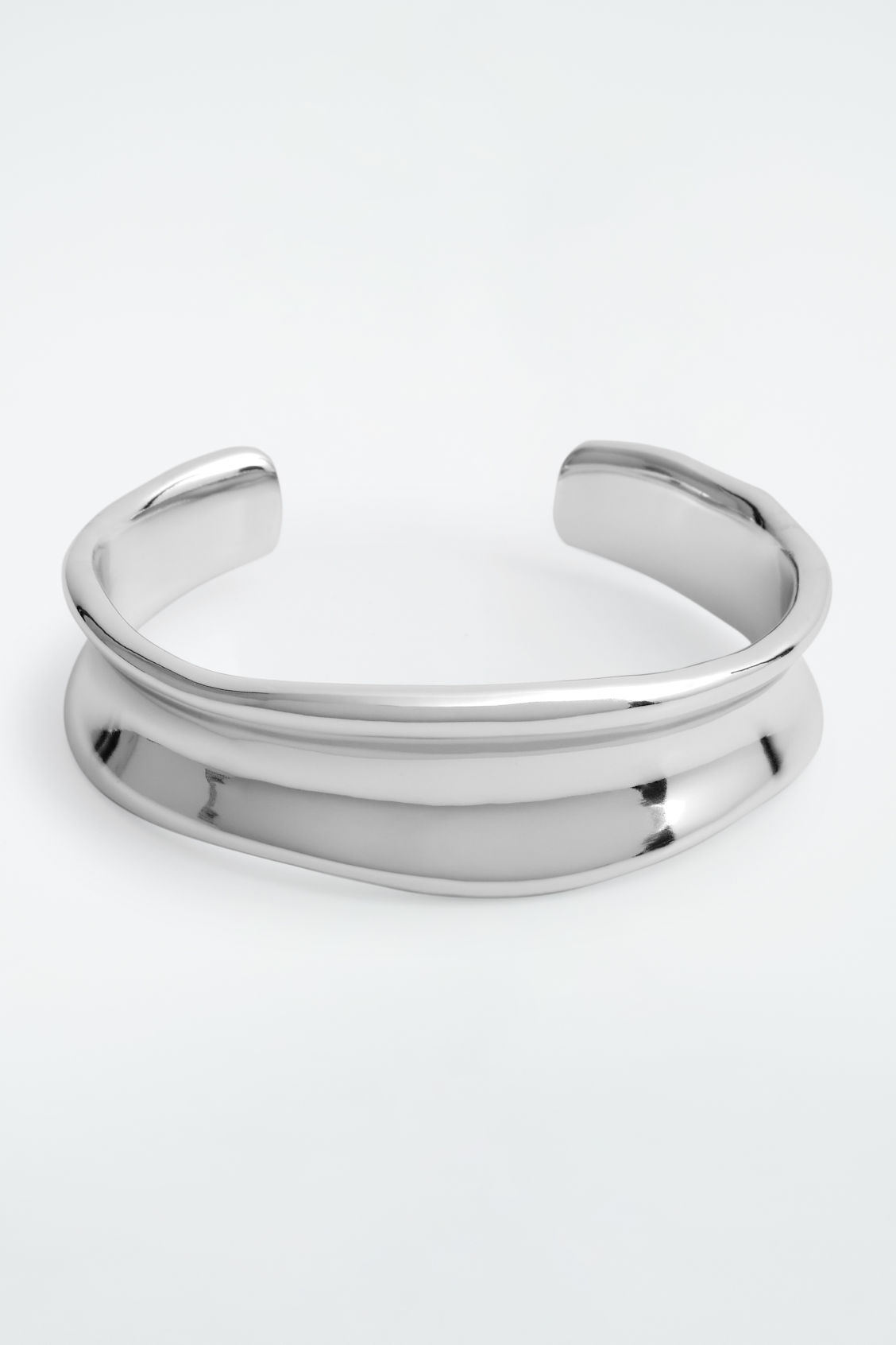 Slim Sculpted Cuff