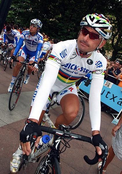World Champ Paolo Bettini uses San Sebasti&aacute;n to test his Olympic fitness.