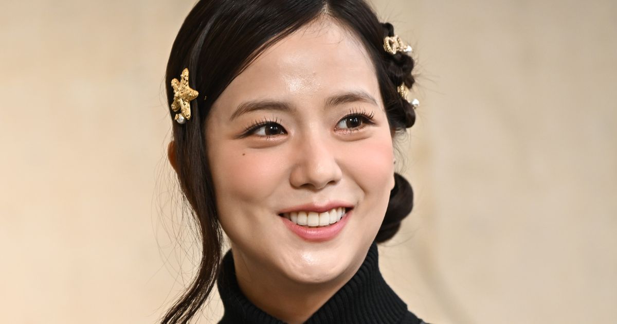 Korean Toner Pads Are My Ultimate Skincare Flex—Here’s 5 Formulas I Can’t Get Enough Of Korean Toner Pads Are My Ultimate Skincare Flex—Here’s 5 Formulas I Can’t Get Enough Of