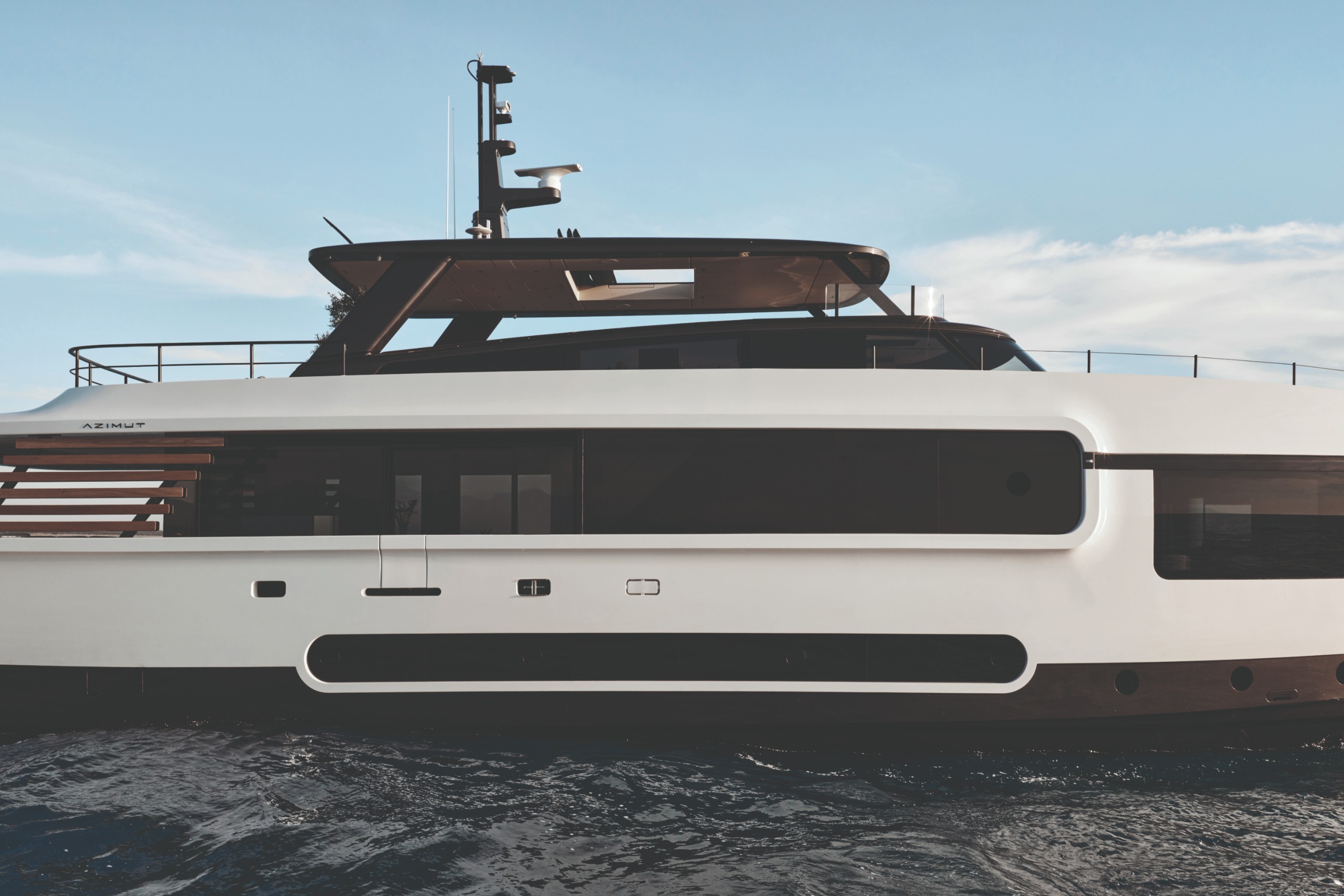Azimut Magellano 27M yacht by Michele de Lucchi