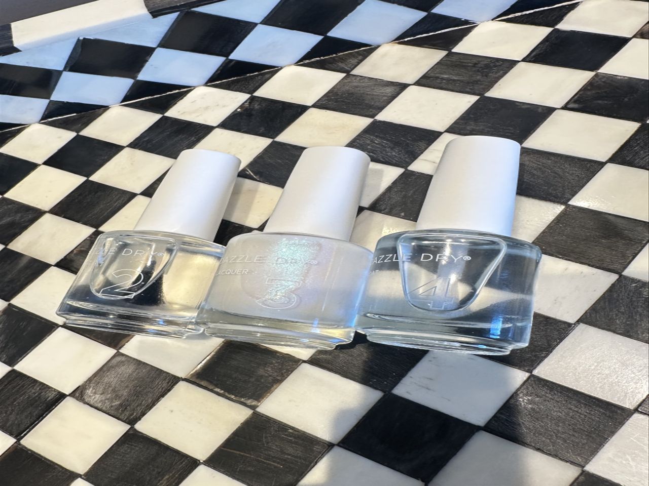 behind the scenes of amanda seyfrieds manicure at the golden globes