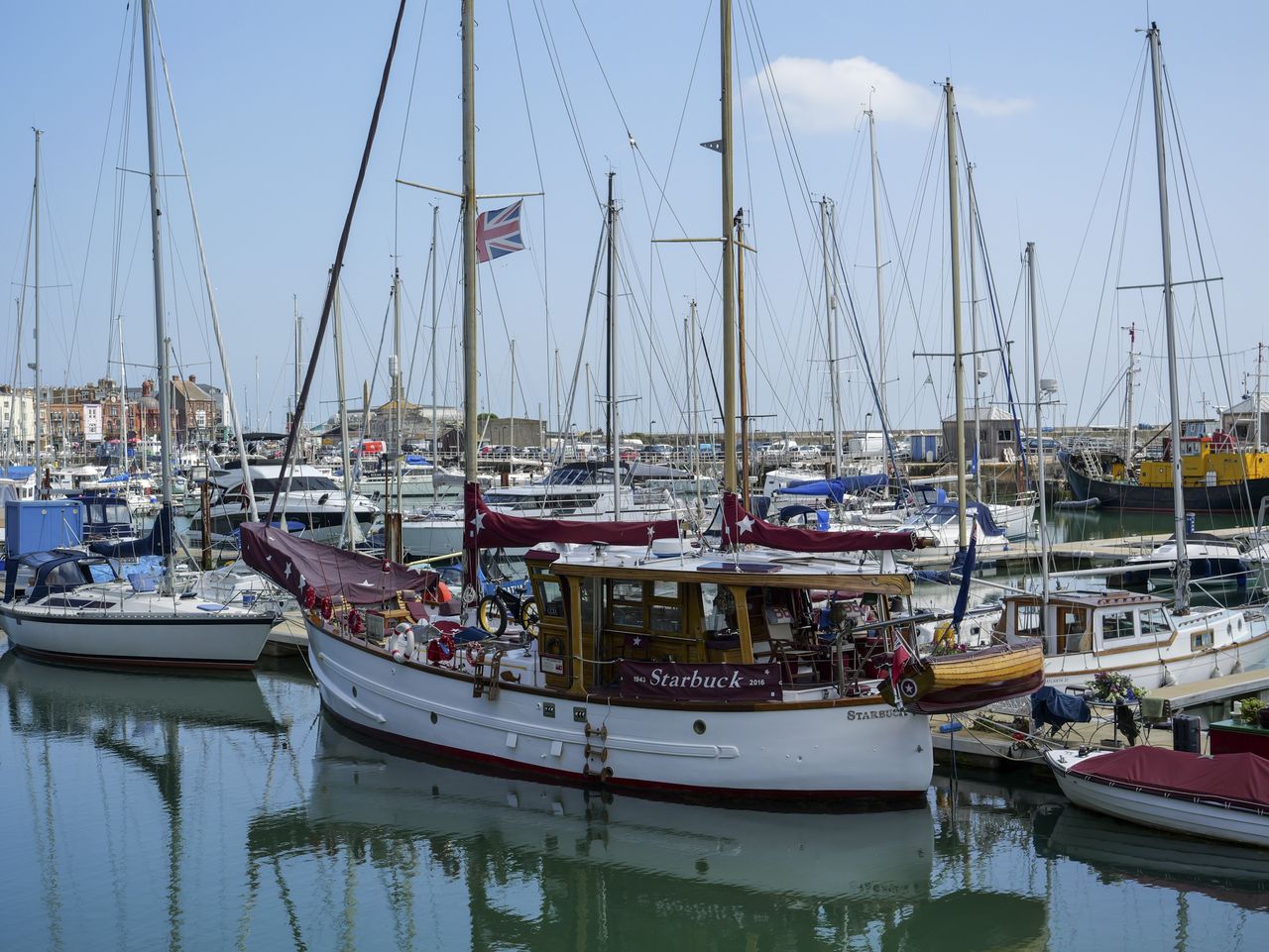 Panasonic Lumix GH7 sample images at a sunny UK coastal town