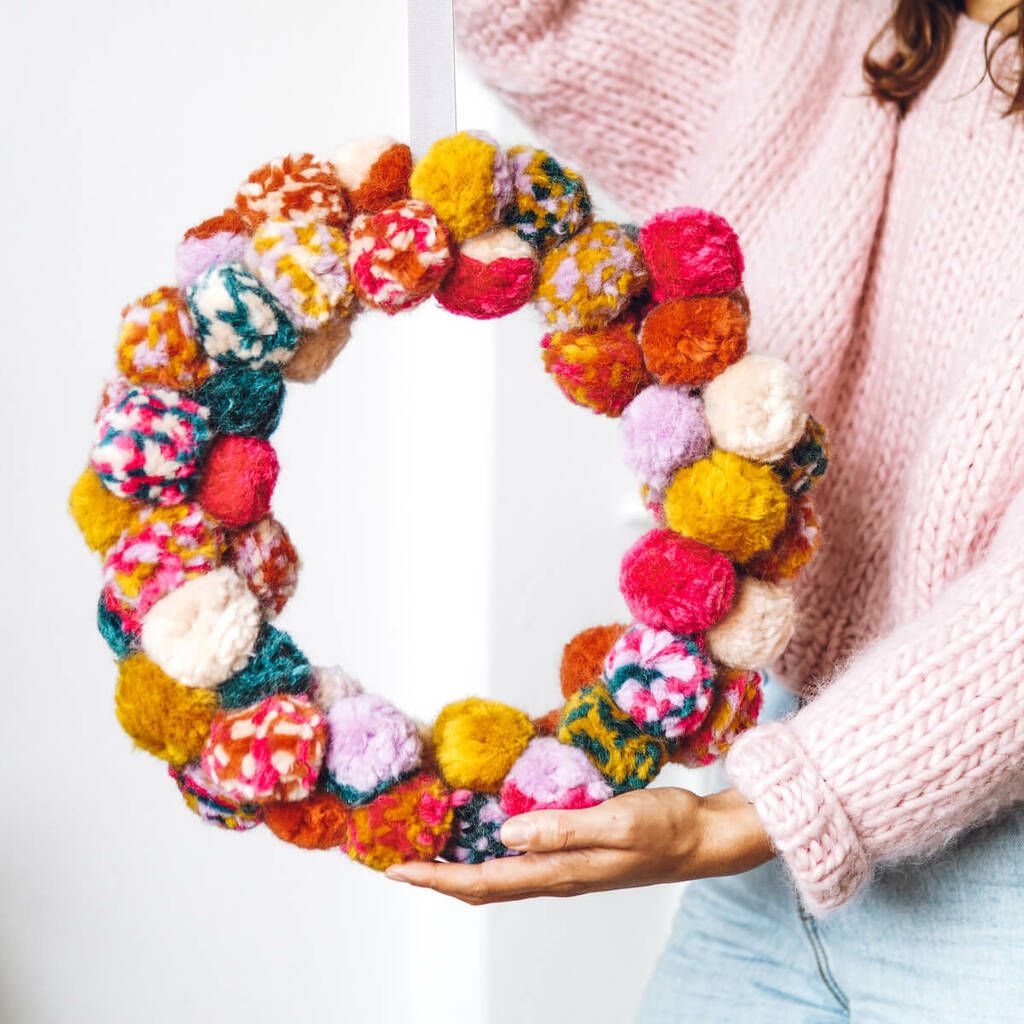 19 easy Christmas crafts to DIY with the whole family | Real Homes